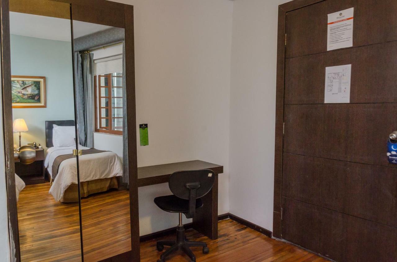 Hotel Shalom Riobamba Zewnętrze zdjęcie