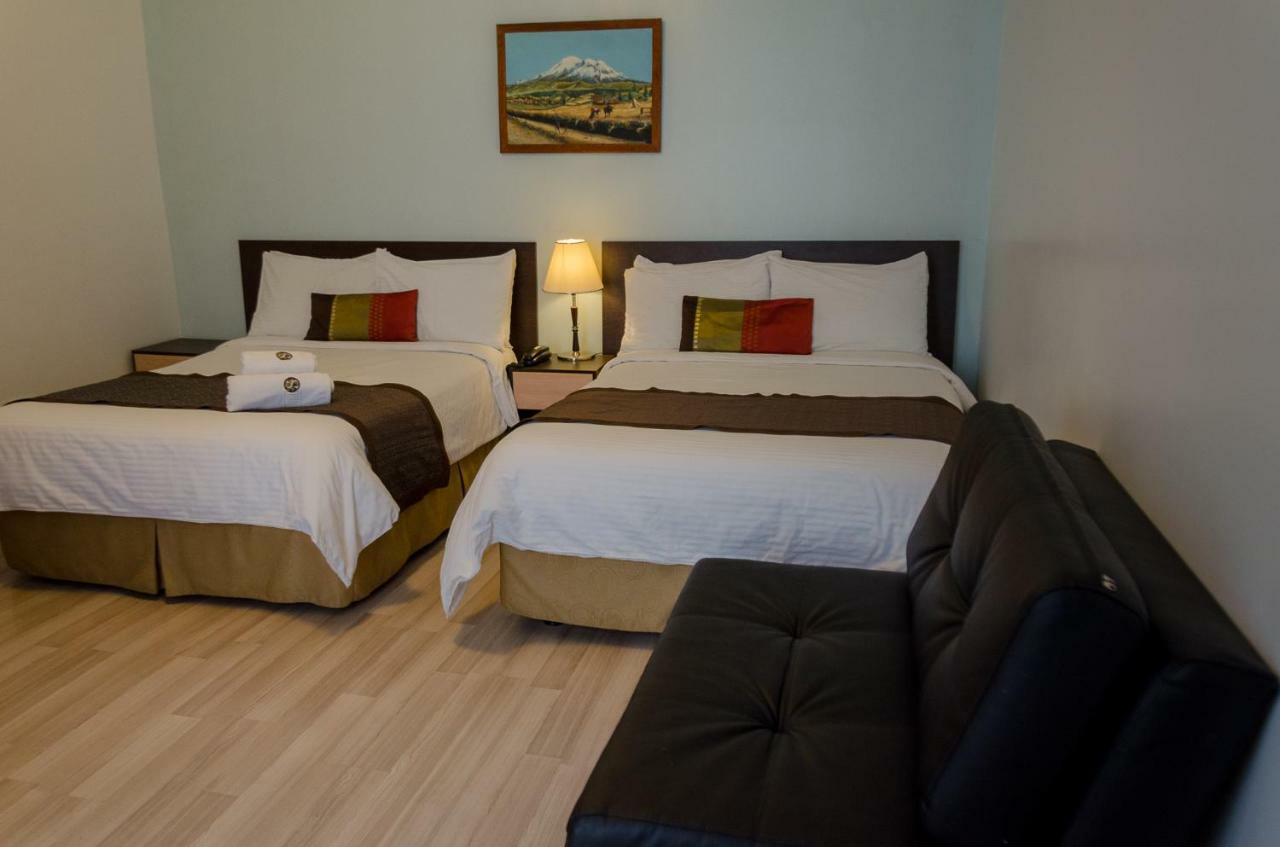 Hotel Shalom Riobamba Zewnętrze zdjęcie