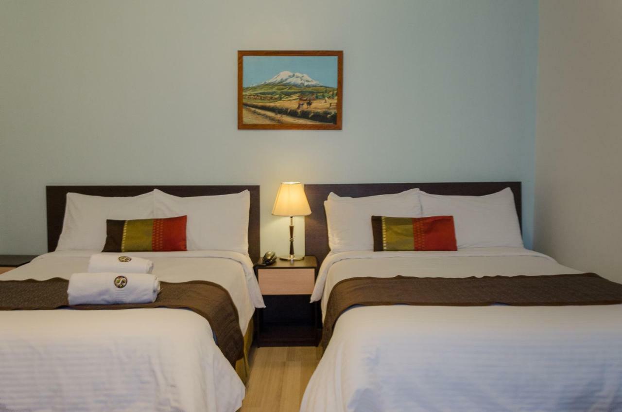 Hotel Shalom Riobamba Zewnętrze zdjęcie